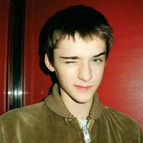 6686体育app官方作者Zeke