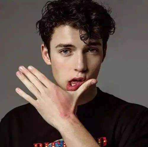 6686体育app钻石作者Alec