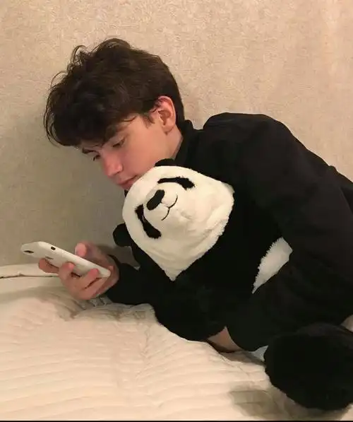 6686体育app海外作者Remy