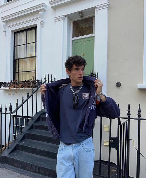 6686体育app海外作者Hunter