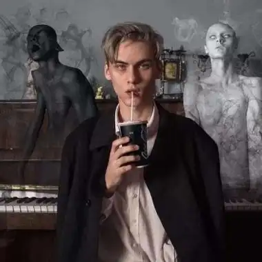 6686体育app初级作者Cora