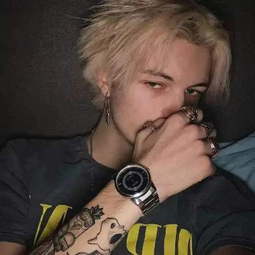 6686体育app铁牌作者Anna