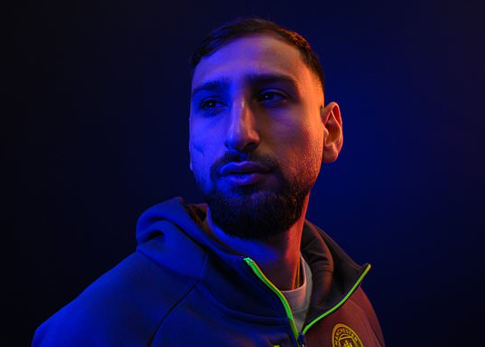 多纳鲁马：加盟曼城是因为我想赢得更多，我和哈兰德一见如故